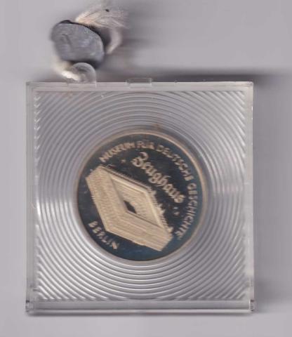 DDR 5 Mark 1990 Zeughaus Berlin PP